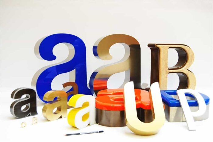 Lettres Boitiers Lumineuses LED 300mm